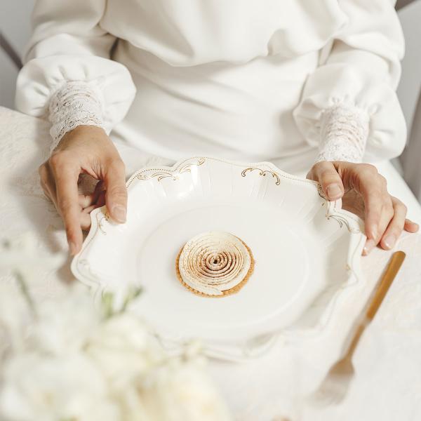 Paptallerkener Ornament Guld/Hvid 26 cm 6-pak