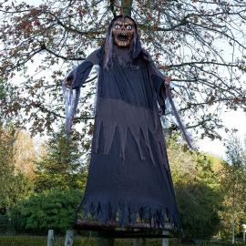 Gigantisk H&aelig;ngende Zombieheks Prop 350 cm