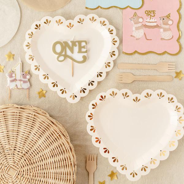 Paptallerkener Hjerte Lys Creme 26 x 24,5 cm 6-pak
