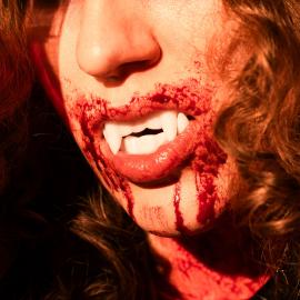 Vampyrt&aelig;nder Hvide