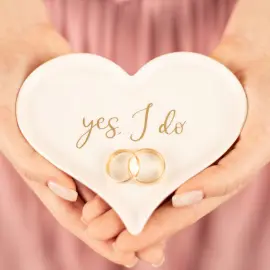 Hjerteformet Ringholder i Porcel&aelig;n